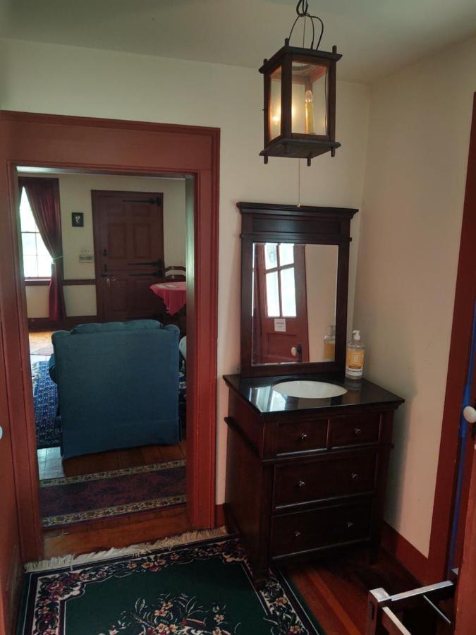 1805 House Bed & Breakfast Hollowville エクステリア 写真
