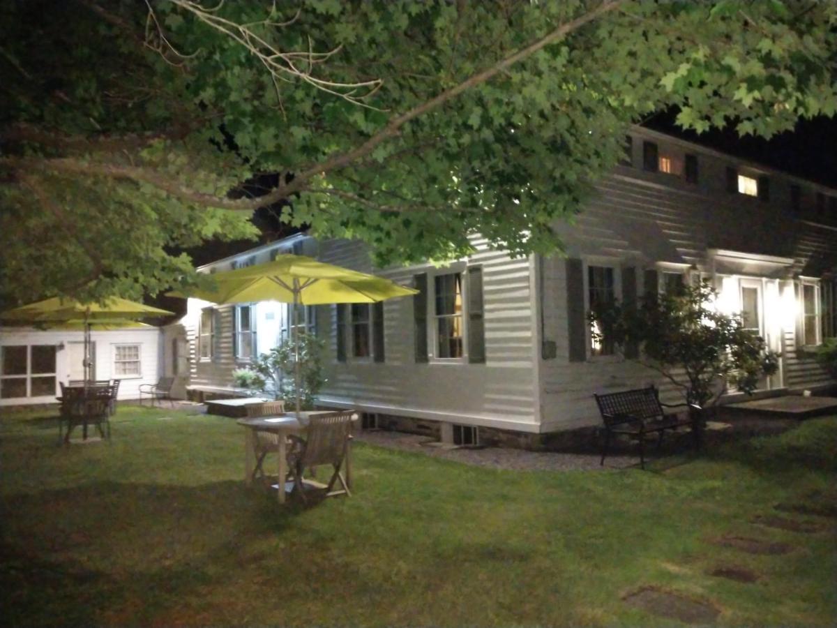 1805 House Bed & Breakfast Hollowville エクステリア 写真